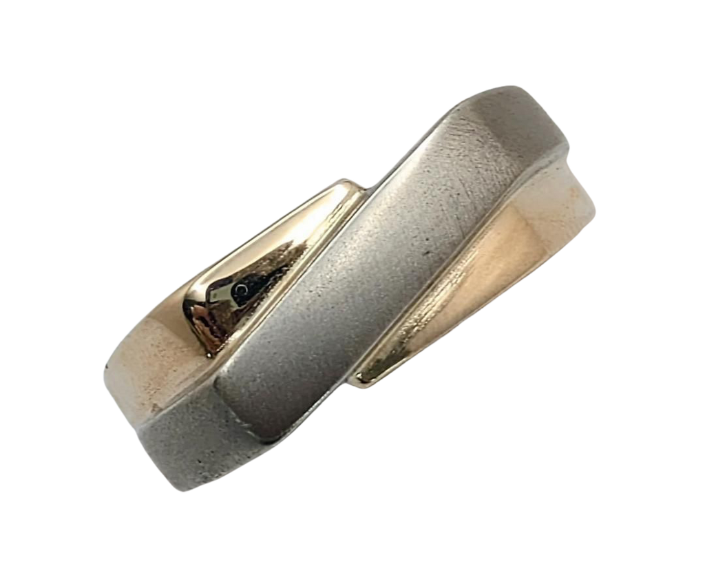 Geometric Overlapping Bar Band with Satin Finish - Two-Tone