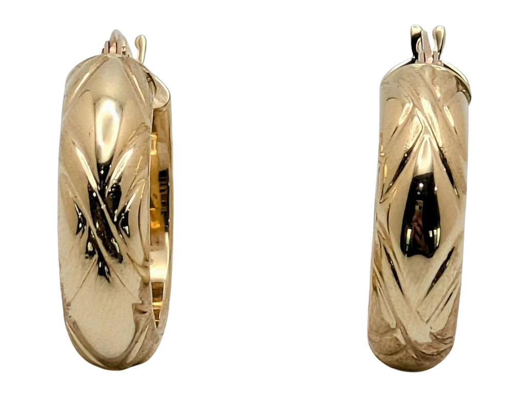 X-Patterned Hoop Earrings - Yellow Gold