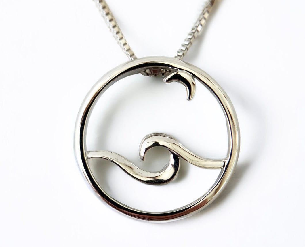 Moon Glow Pendant - Silver