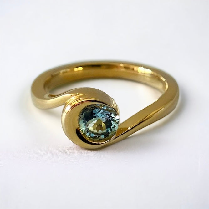 Crescent Moon Wave Ring with Aquamarine- Yellow Gold