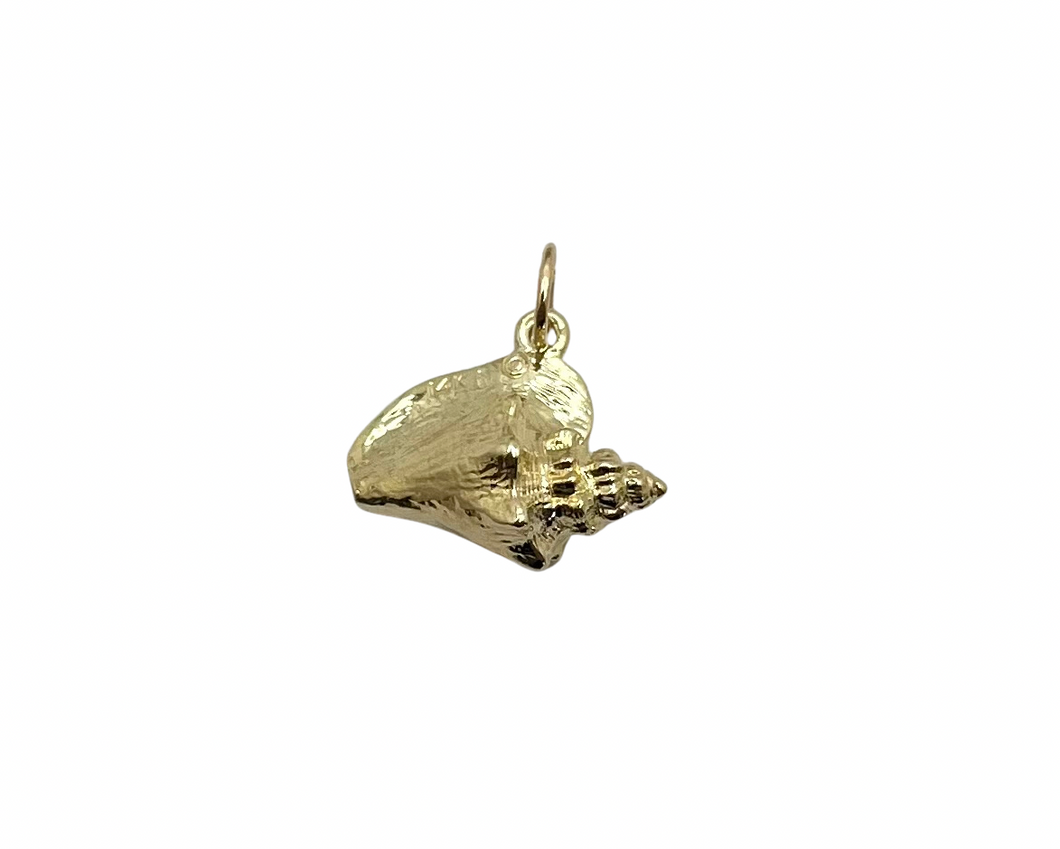 Conch Shell Pendant/Charm - Yellow Gold