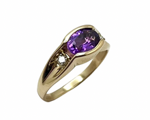 Load image into Gallery viewer, Oval Amethyst Ring with Accent Diamonds - Yellow Gold
