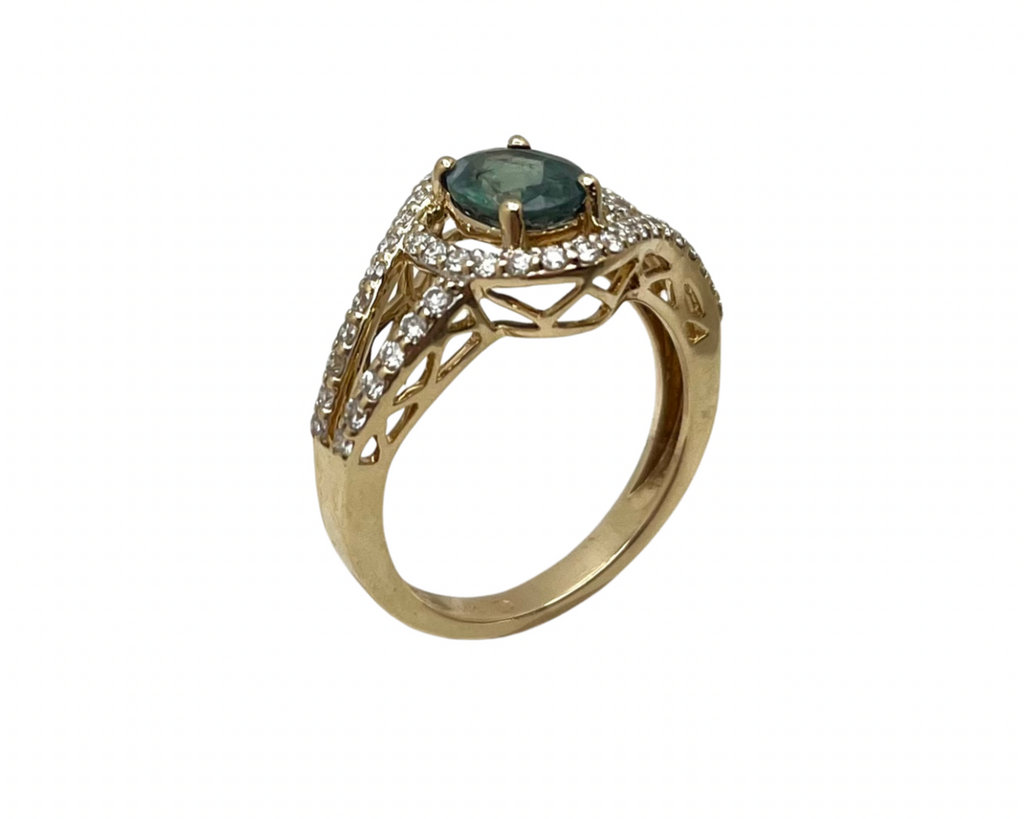 Natural Alexandrite Ring with Diamond Accents - Yellow Gold