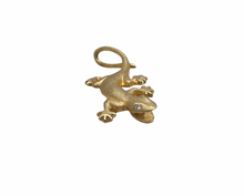 Load image into Gallery viewer, Gecko Pendant with Diamond Eyes - Yellow Gold
