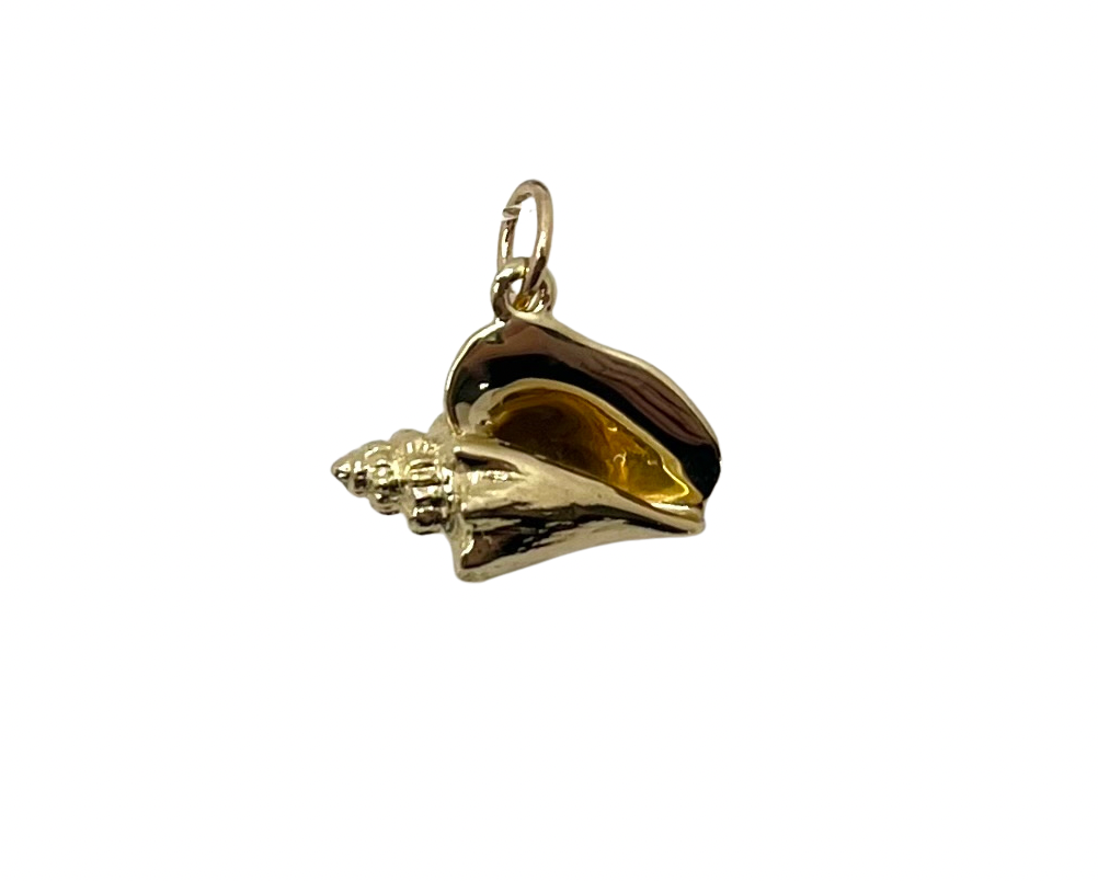 Conch Shell Pendant/Charm - Yellow Gold