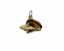 Load image into Gallery viewer, Conch Shell Pendant/Charm - Yellow Gold
