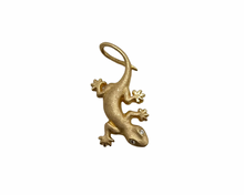Load image into Gallery viewer, Gecko Pendant with Diamond Eyes - Yellow Gold
