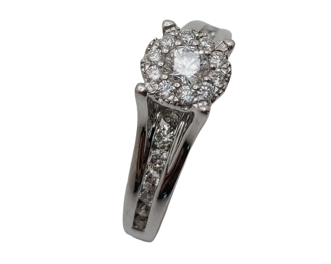 Diamond Cluster Halo Ring with Diamond Accents - White Gold