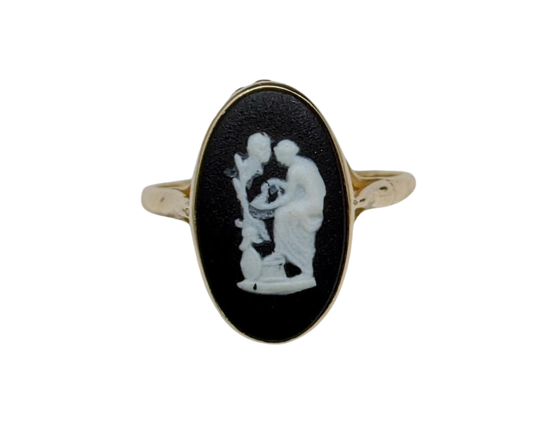 Wedgewood Cameo Ring - Yellow Gold