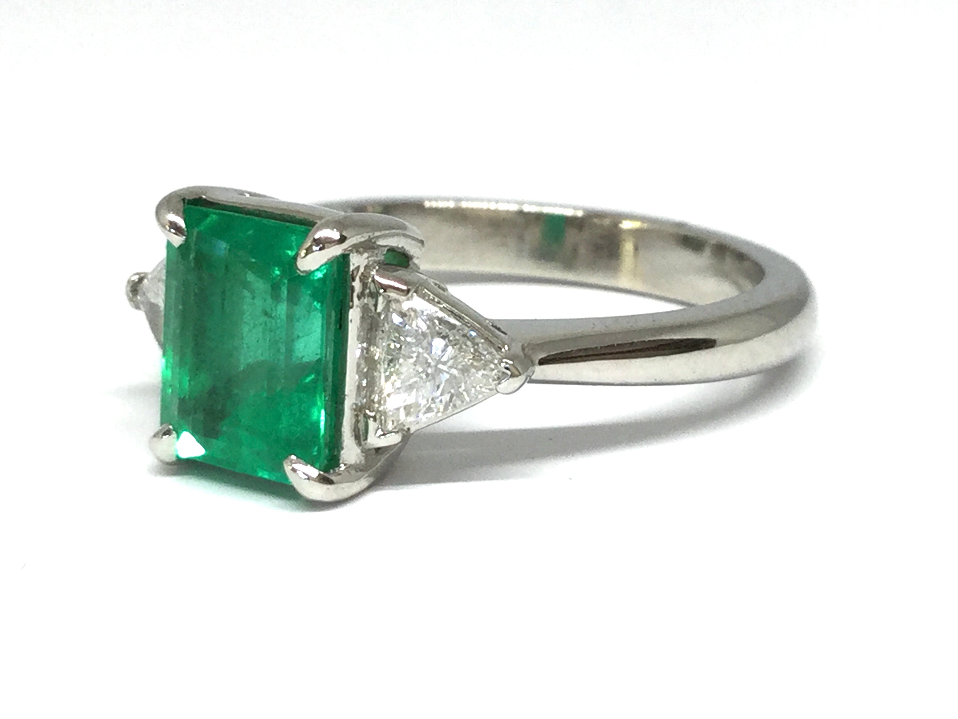 1.76ct Emerald & Diamond 3 Stone Ring - Platinum