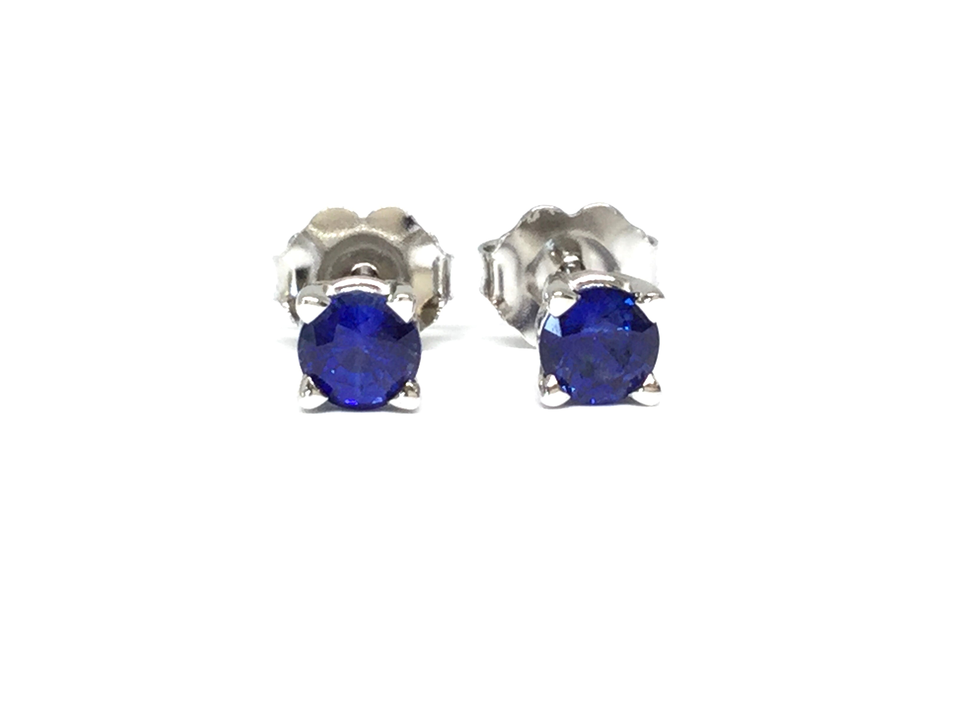 Sapphire Stud Earrings 4mm - White Gold
