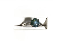 Load image into Gallery viewer, Star Sapphire Deco Ring w/ diamonds - Platinum
