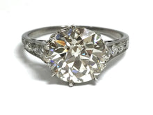 Load image into Gallery viewer, 3.04ctw Old Euro Diamond Deco Ring GIA - Platinum
