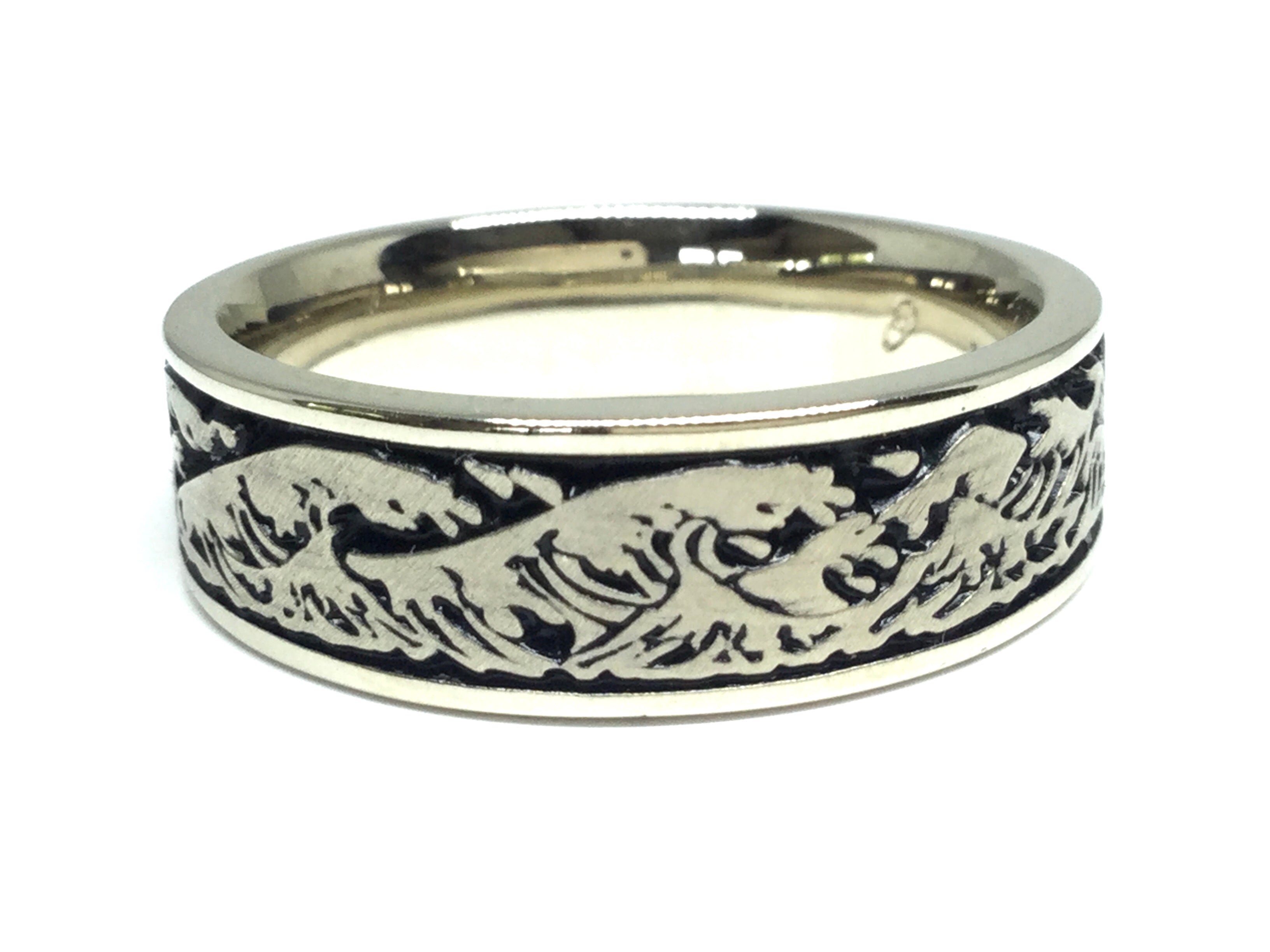 Wave Ring Wide - White Gold