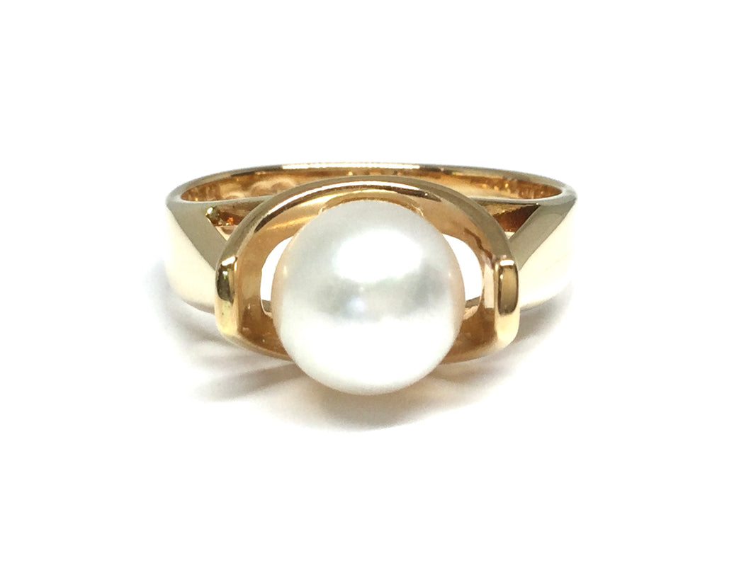 Swedish Pearl Solitaire Ring- Yellow Gold
